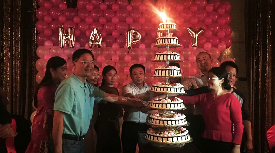 一路有你，盡顯方成雄風，攜手共進，再創輝煌