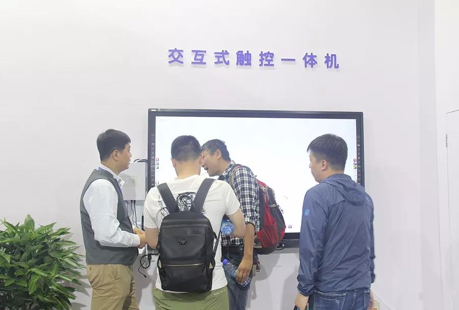 第74屆教學(xué)裝備展示會(huì)勝利閉幕，方成教學(xué)凱旋而歸